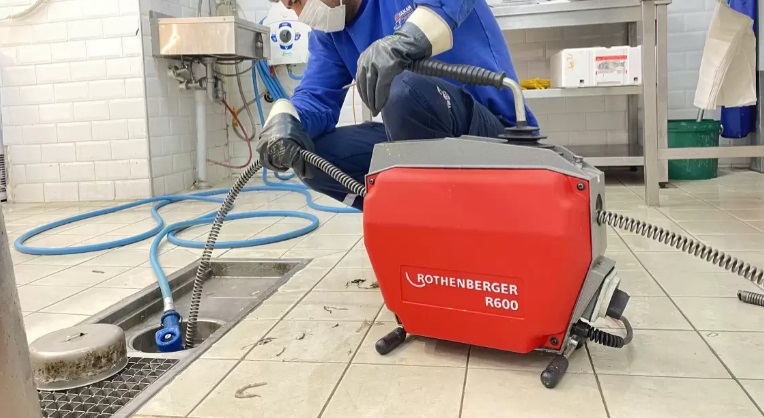 Köseköy Tesisatci Gider Mutfak Açma 